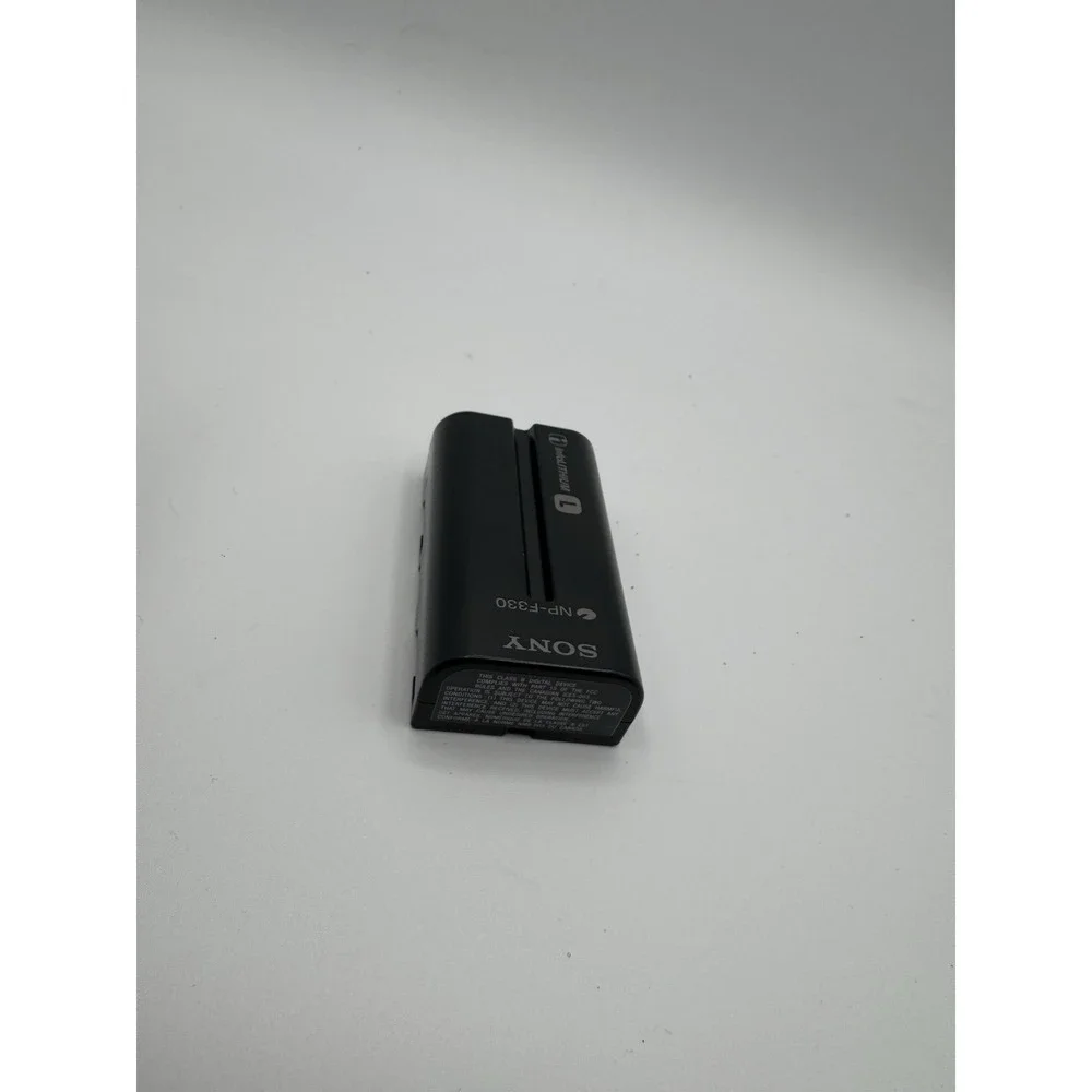 Sony np-f330 camcorder battery InfoLithium lithium FOR PARTS REPAIR NO CHARGE